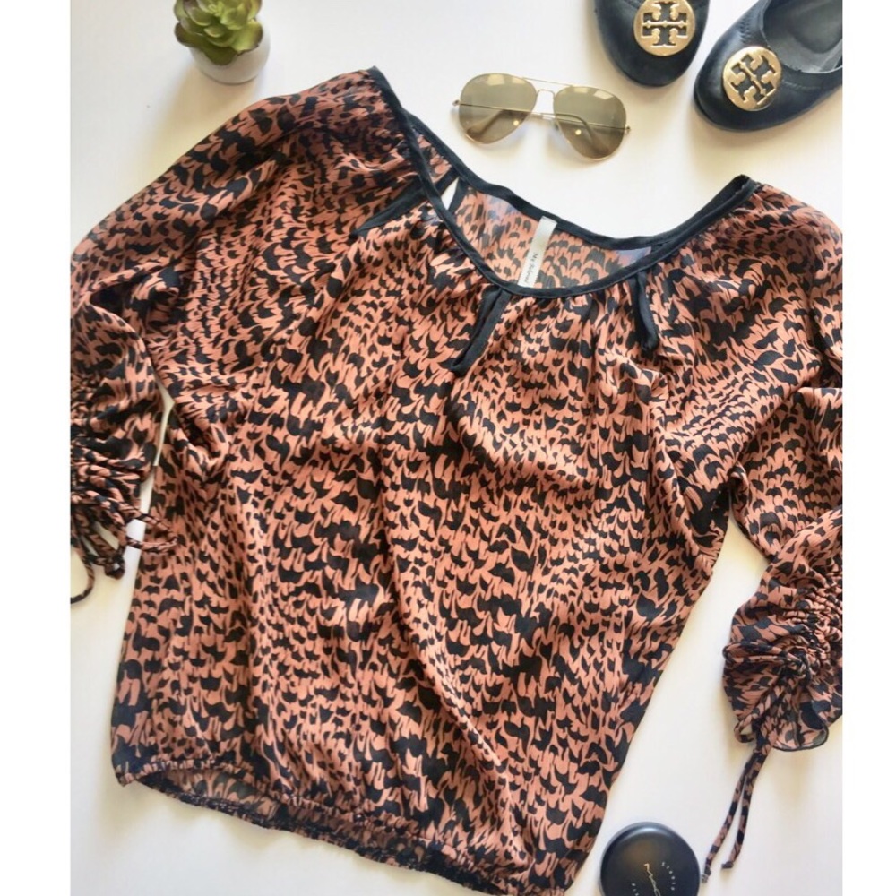 Black & Brown top